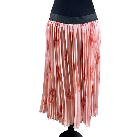 Women's ELLE Pleated Midi Skirt- Size LARGE - Picture 3 of 6